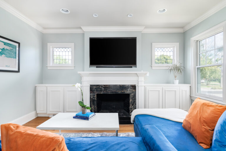 26 Electric Fireplace Ideas with TV Above Love Home Designs