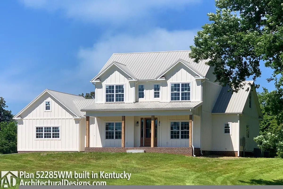 A farmhouse model with a bright white color scheme.