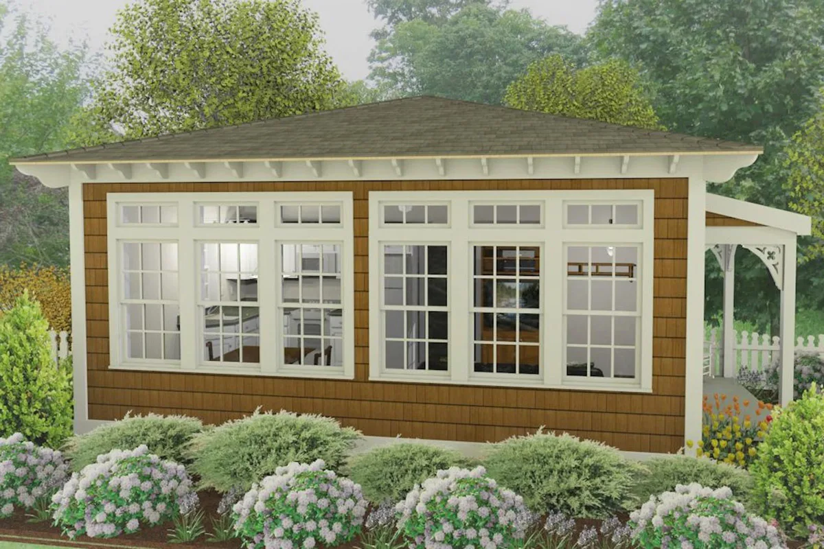 The vacation house version with a wooden style wall mixes in wonderfully with the surroundings.