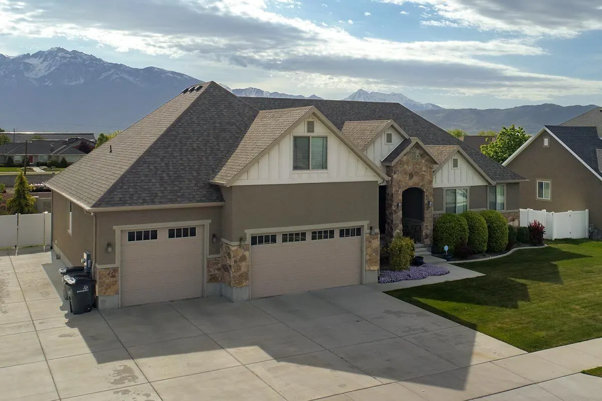 A large front yard allows planning events or gatherings.