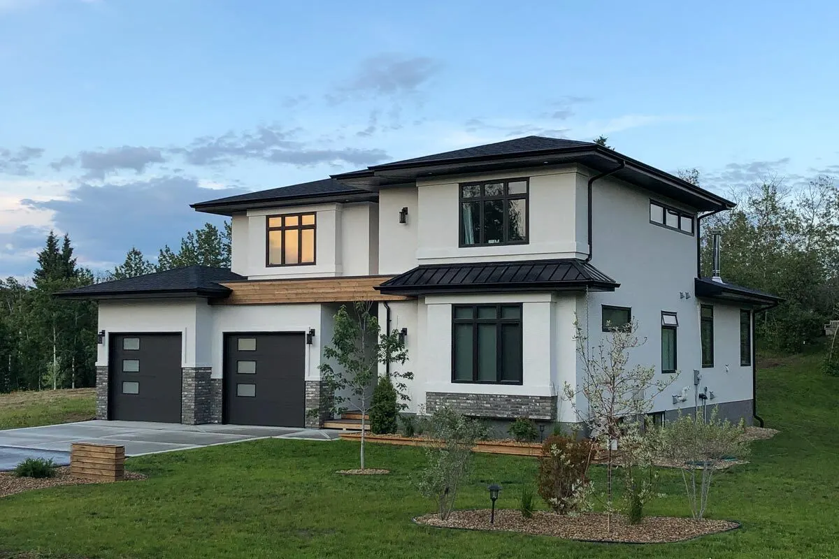 Black roofs and gray tile design on the base exterior suit the facade.