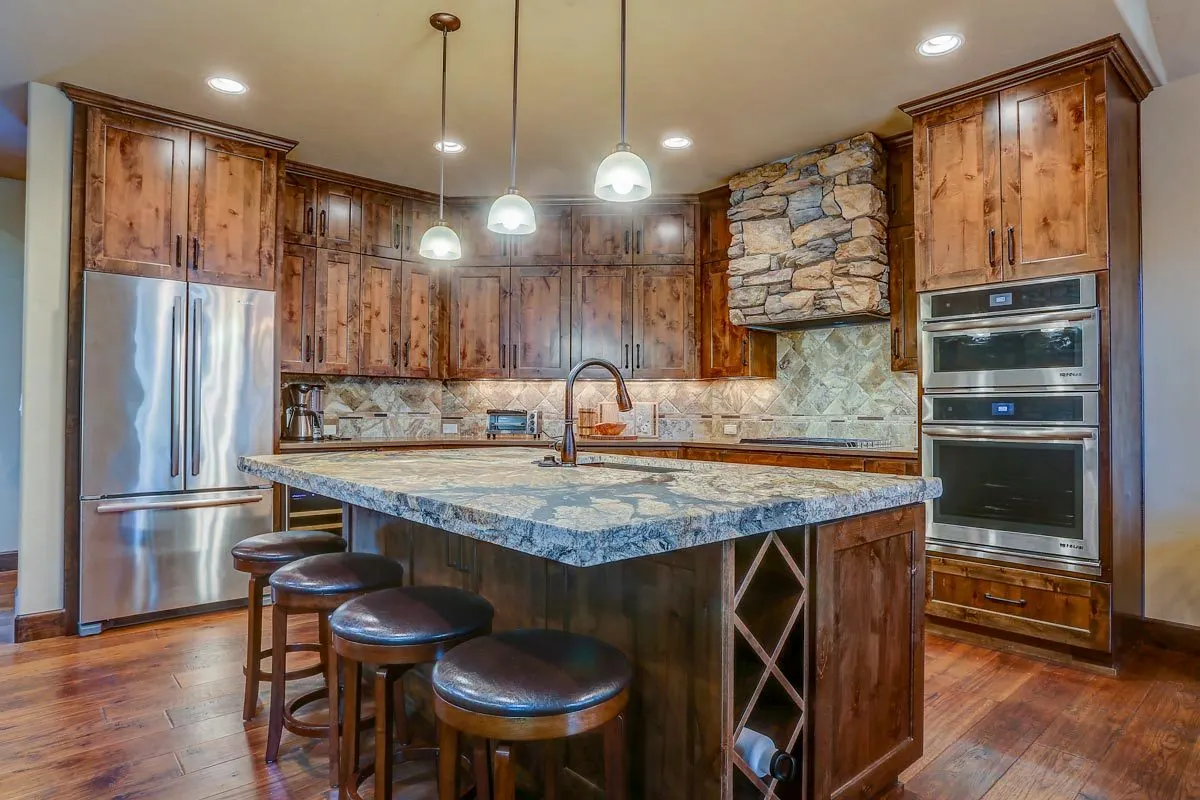 A countertop with a rock-style layout for an island.