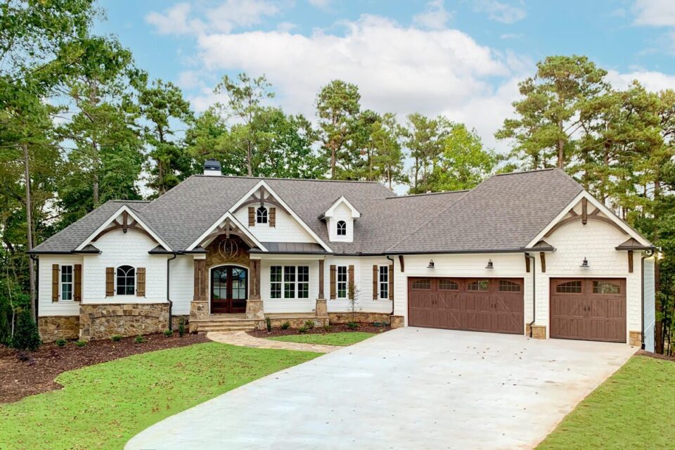 Single-Story 3-Bedroom Modern Farmhouse with Side-loading Carport ...