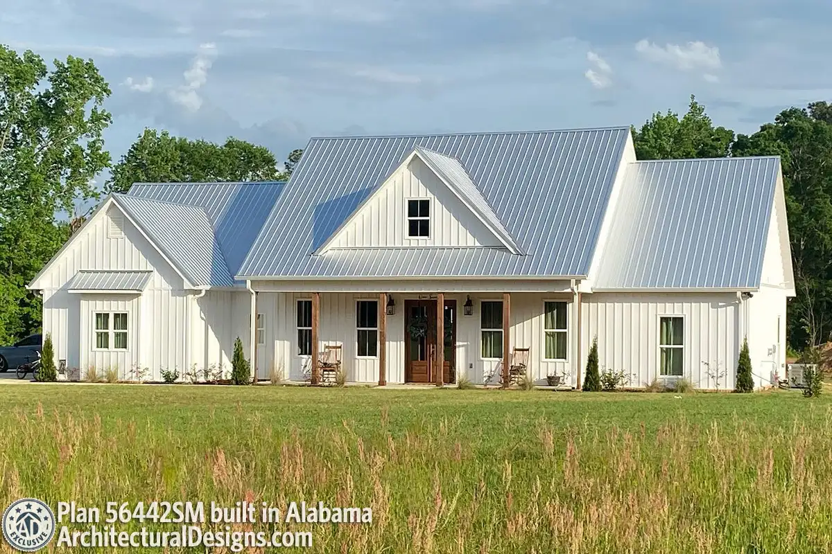 All white modern farmhouse This all-white farmhouse screams innovation and modern style that is perfect for those who love classic yet up-to-date.