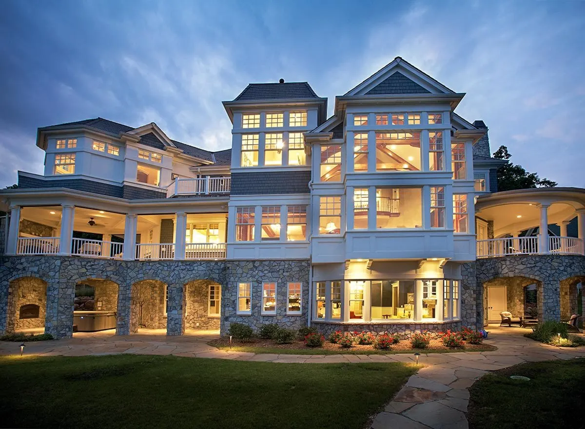 The view on the back area of the house showing the beauty of the architecture design.