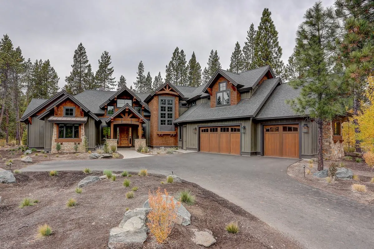 Right-side angled garage space with nice strong door wood.