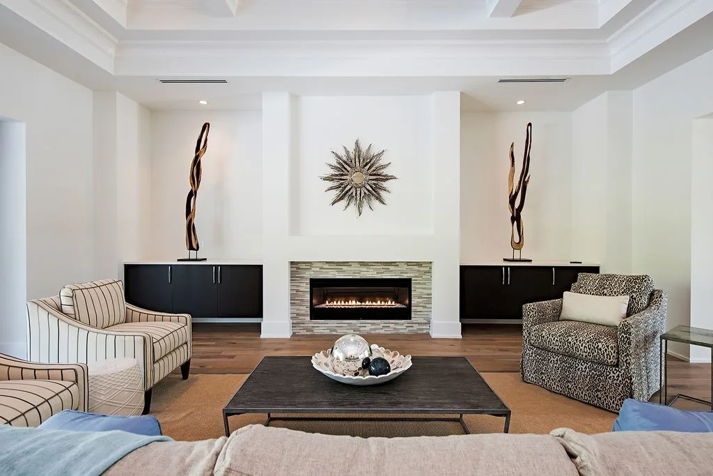 A stunning minimalist style room with lovely wall décor.